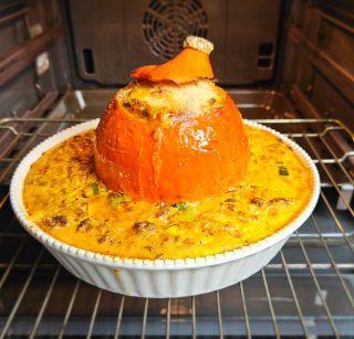 Hokkaido Kürbis gefüllt m. einer Reis-Hackmischung