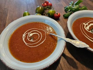 Sannmanns scharfe Tomatensuppe