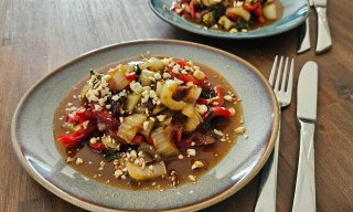 Pak Choi mit Cashewnüssen