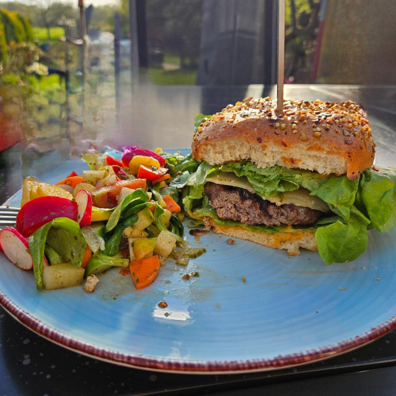 Rindfleisch-Burger selbst gemacht