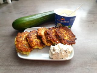 Zucchini-Puffer