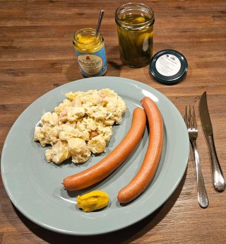Kartoffelsalat mit Wiener Rinder-Würstchen