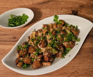 Steinchampignon-Knoblauch-Pfanne