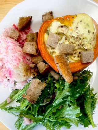 Mini-Hokkaido-Kürbis mit Quark-Lauch Füllung