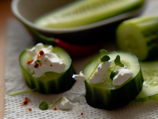 Salatgurken gefüllt