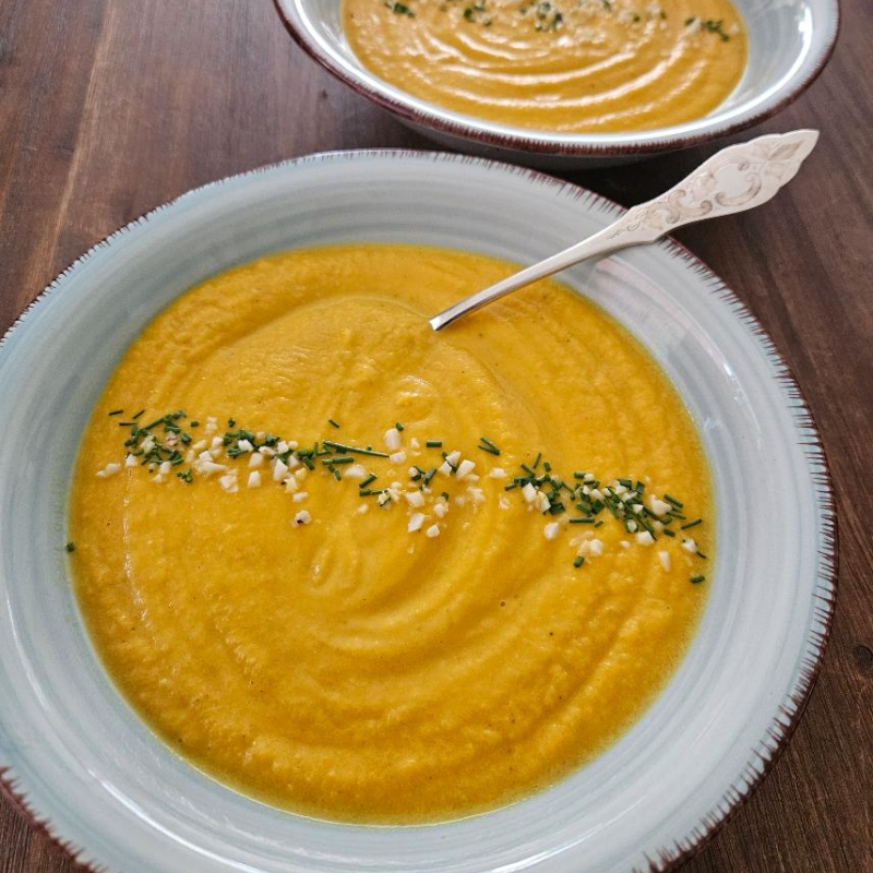 Süßkartoffel-Möhren-Suppe